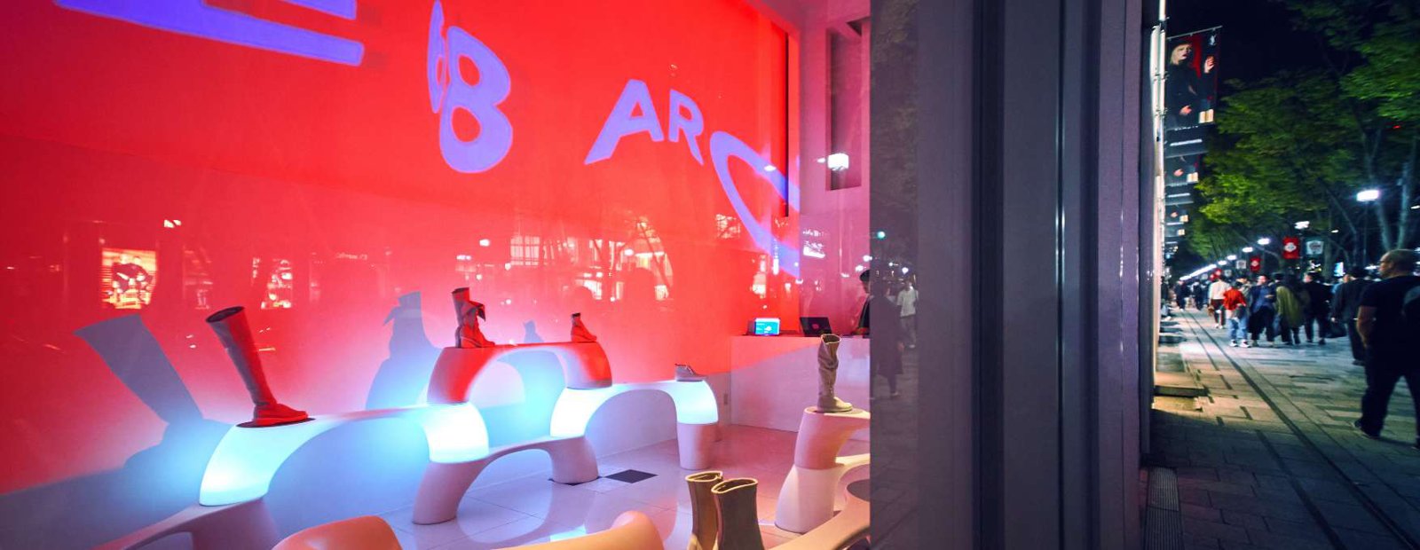 ARCHE68, Tokyo Hit