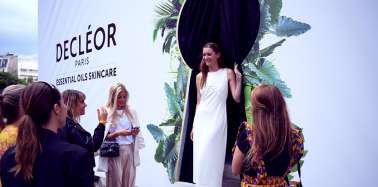 L'Oréal, Transformez-vous en hologramme