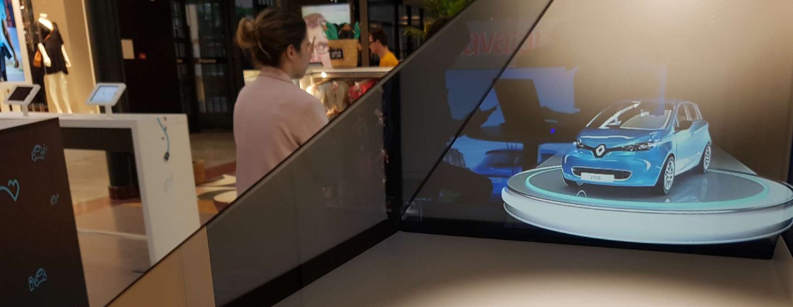 Renault, Jeu virtuel pour test drive bien réel